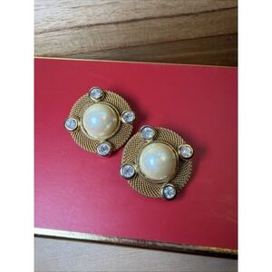 Big VTG Signed Pearl Rhinestone Gold Clip Earrings WOW Ellen Designs